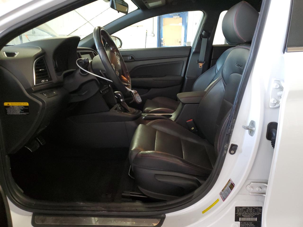 2017 Hyundai Elantra - Image 7
