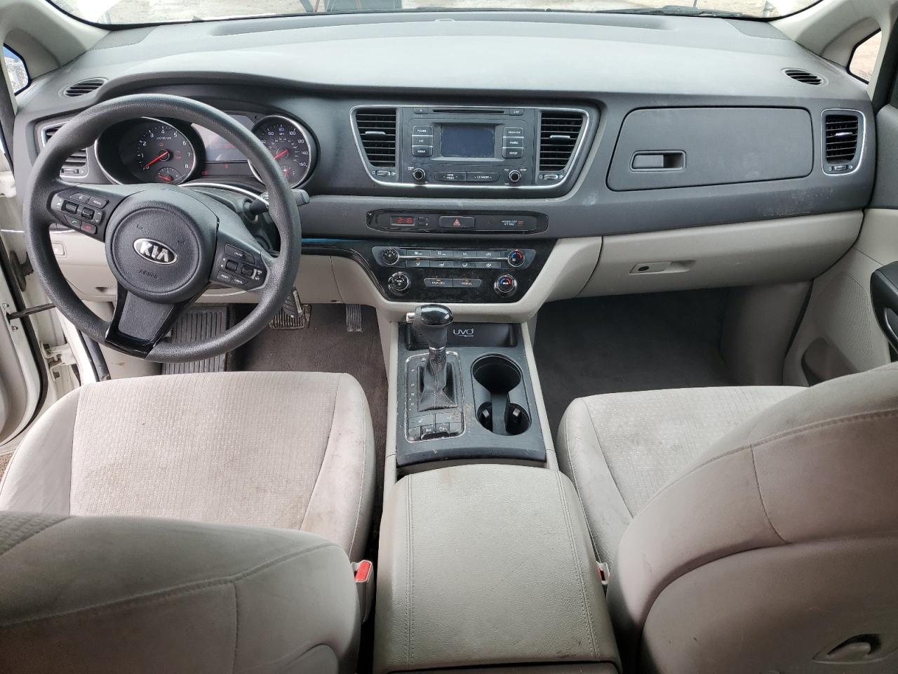 2016 Kia Sedona - Image 8