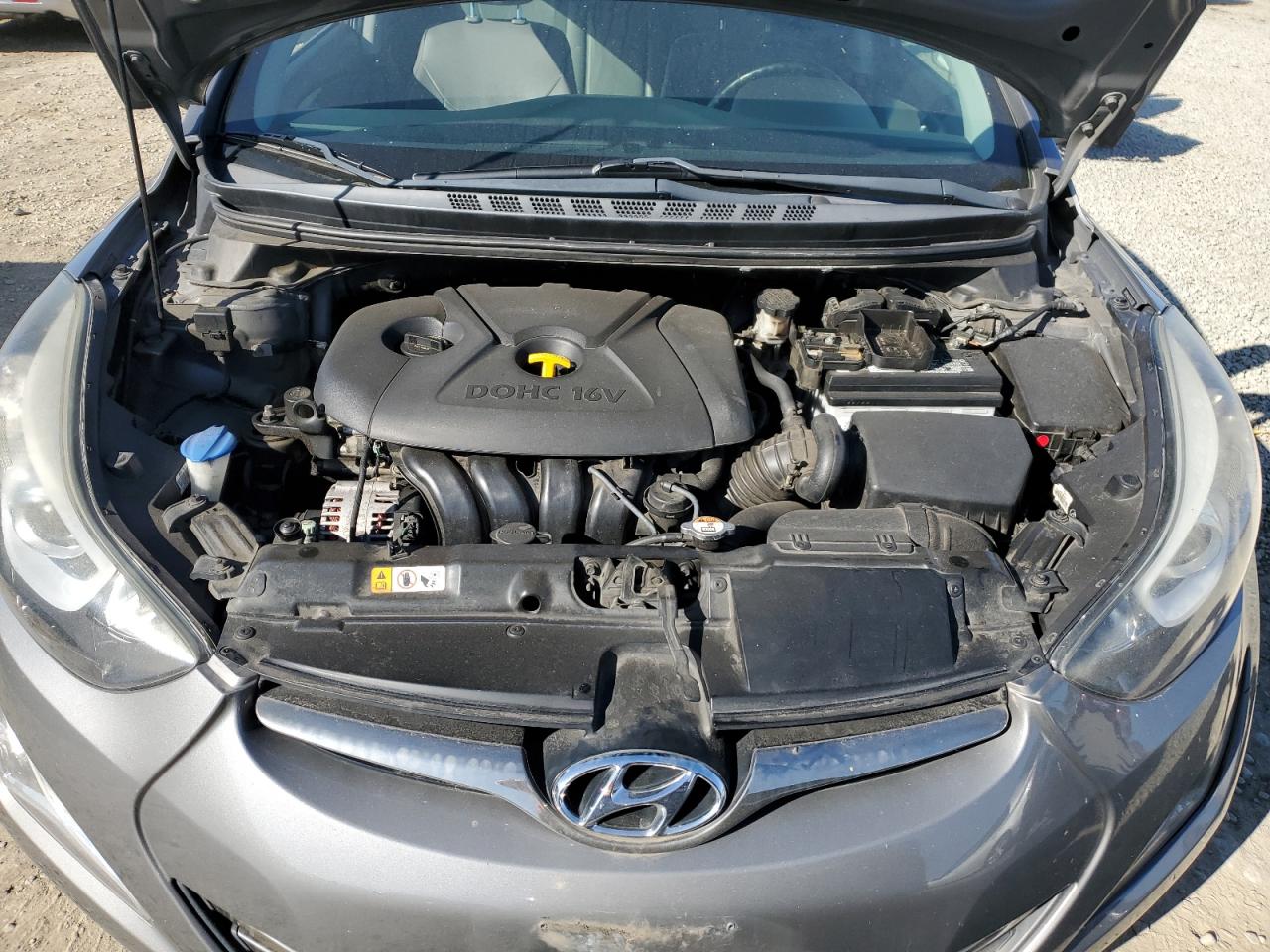 2014 Hyundai Elantra - Image 11