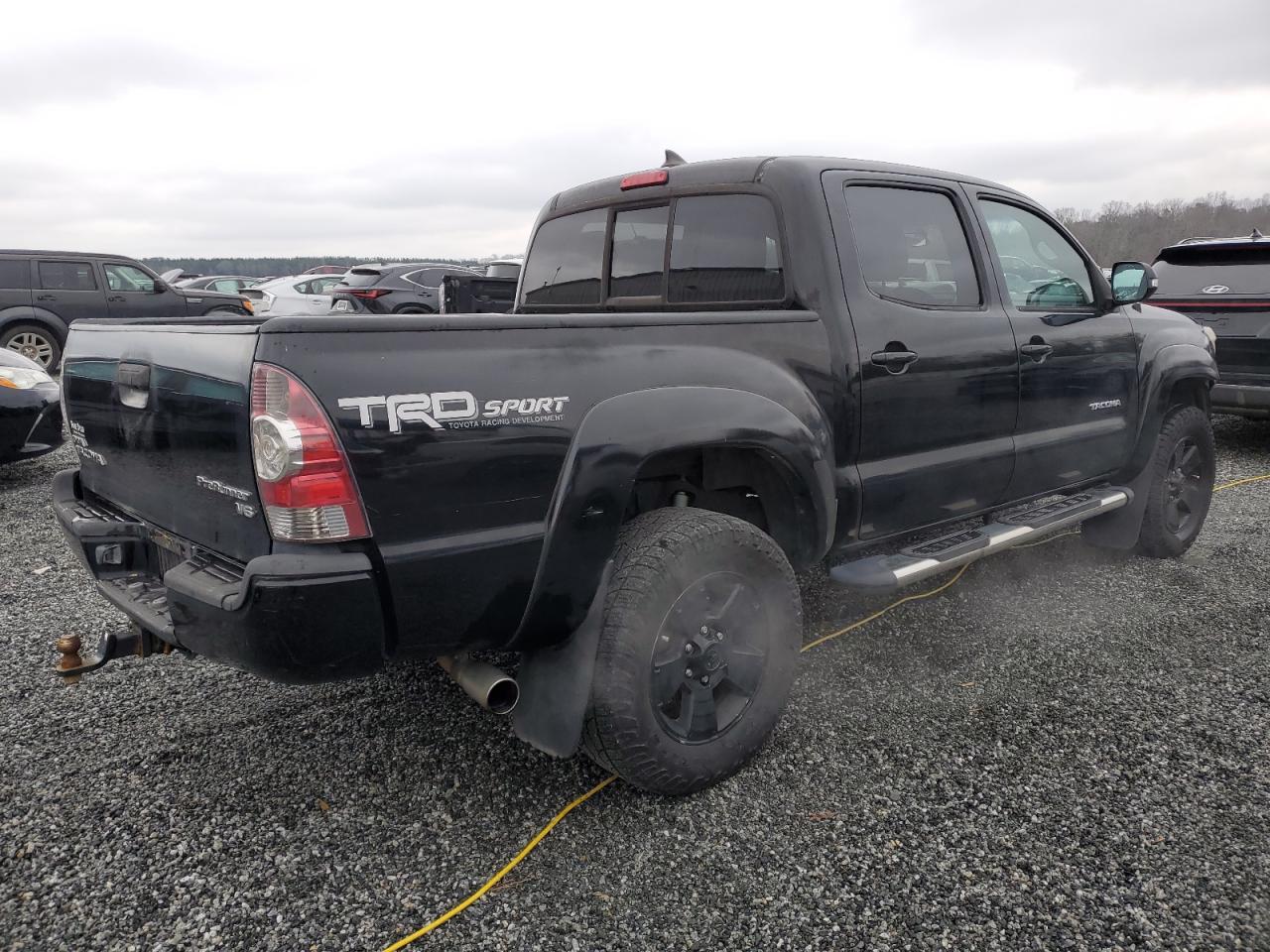 2014 Toyota Tacoma - Image 3