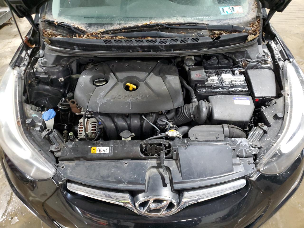 2016 Hyundai Elantra - Image 11
