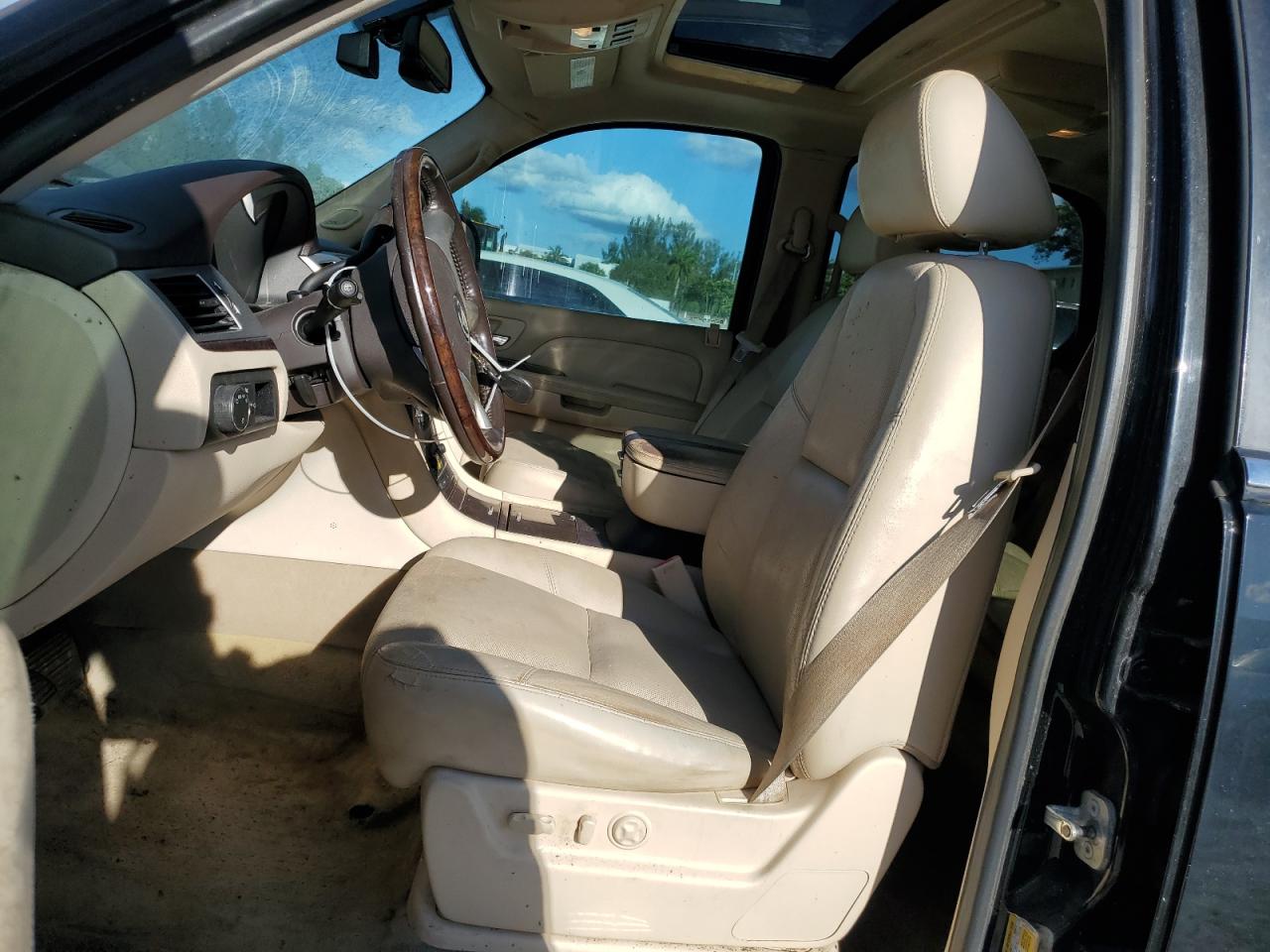 2007 Cadillac Escalade - Image 7