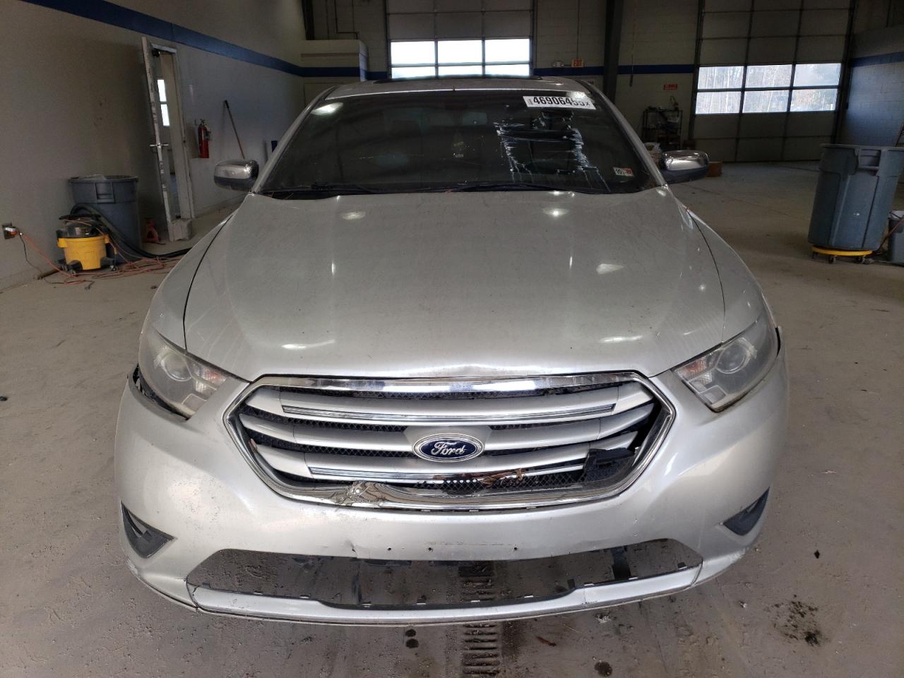 2013 Ford Taurus - Image 5