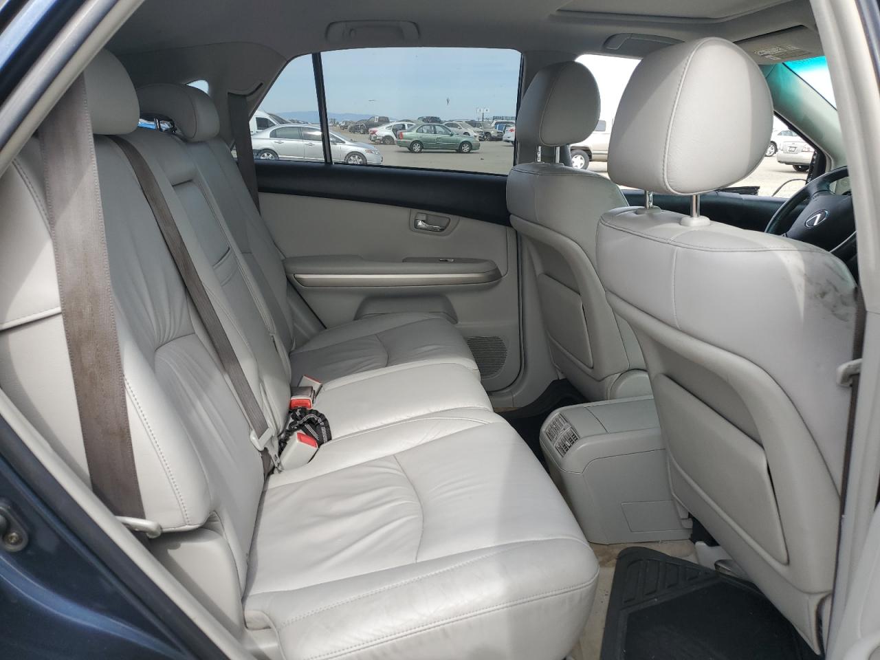 2006 Lexus RX - Image 11