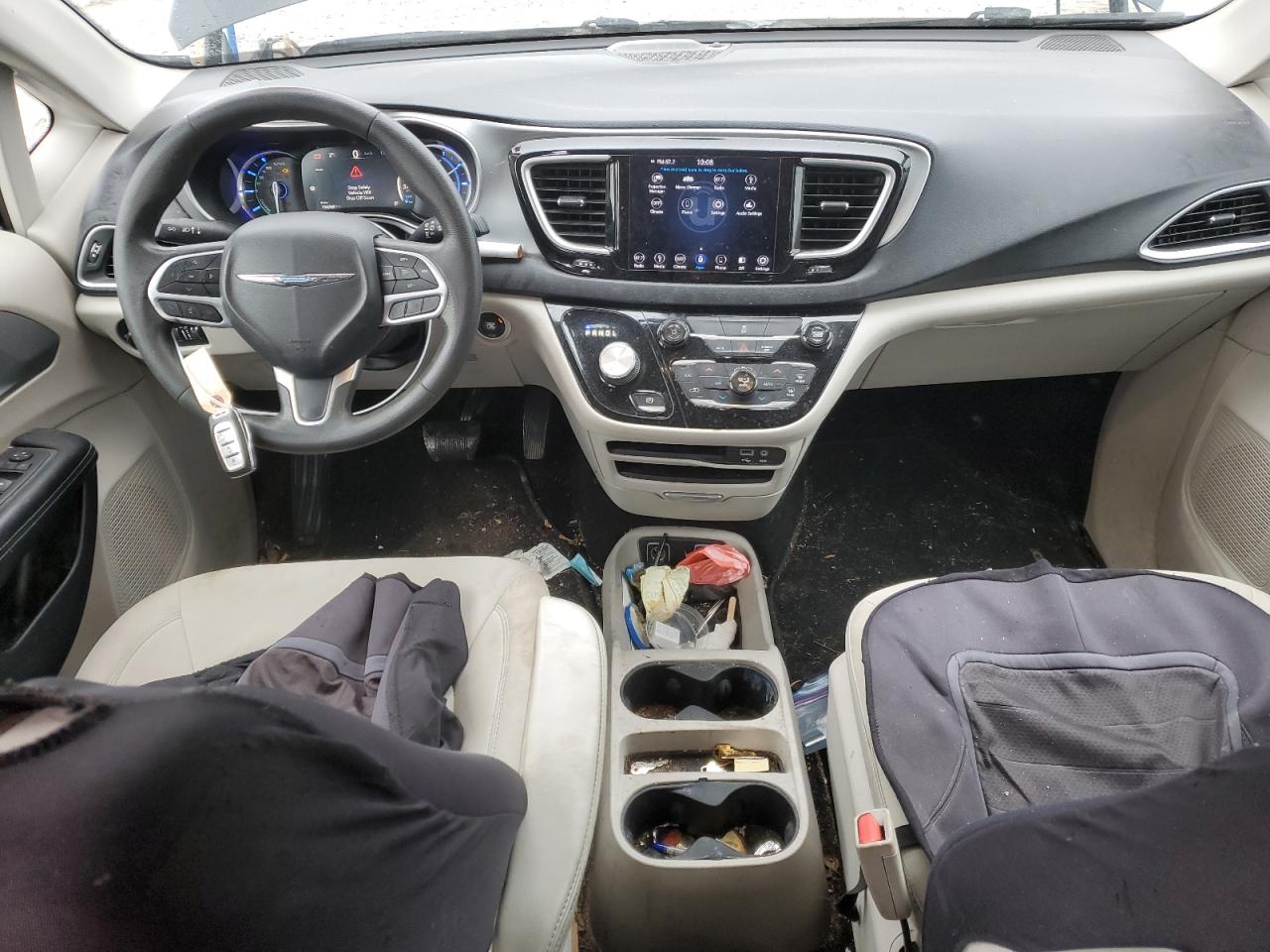 2018 Chrysler Pacifica - Image 8