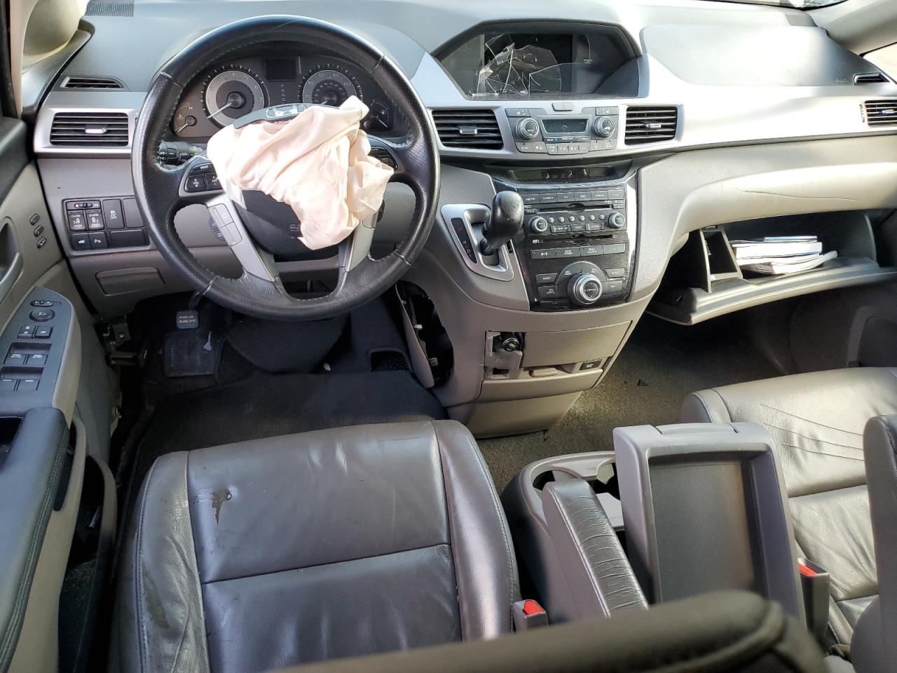 2012 Honda Odyssey - Image 8