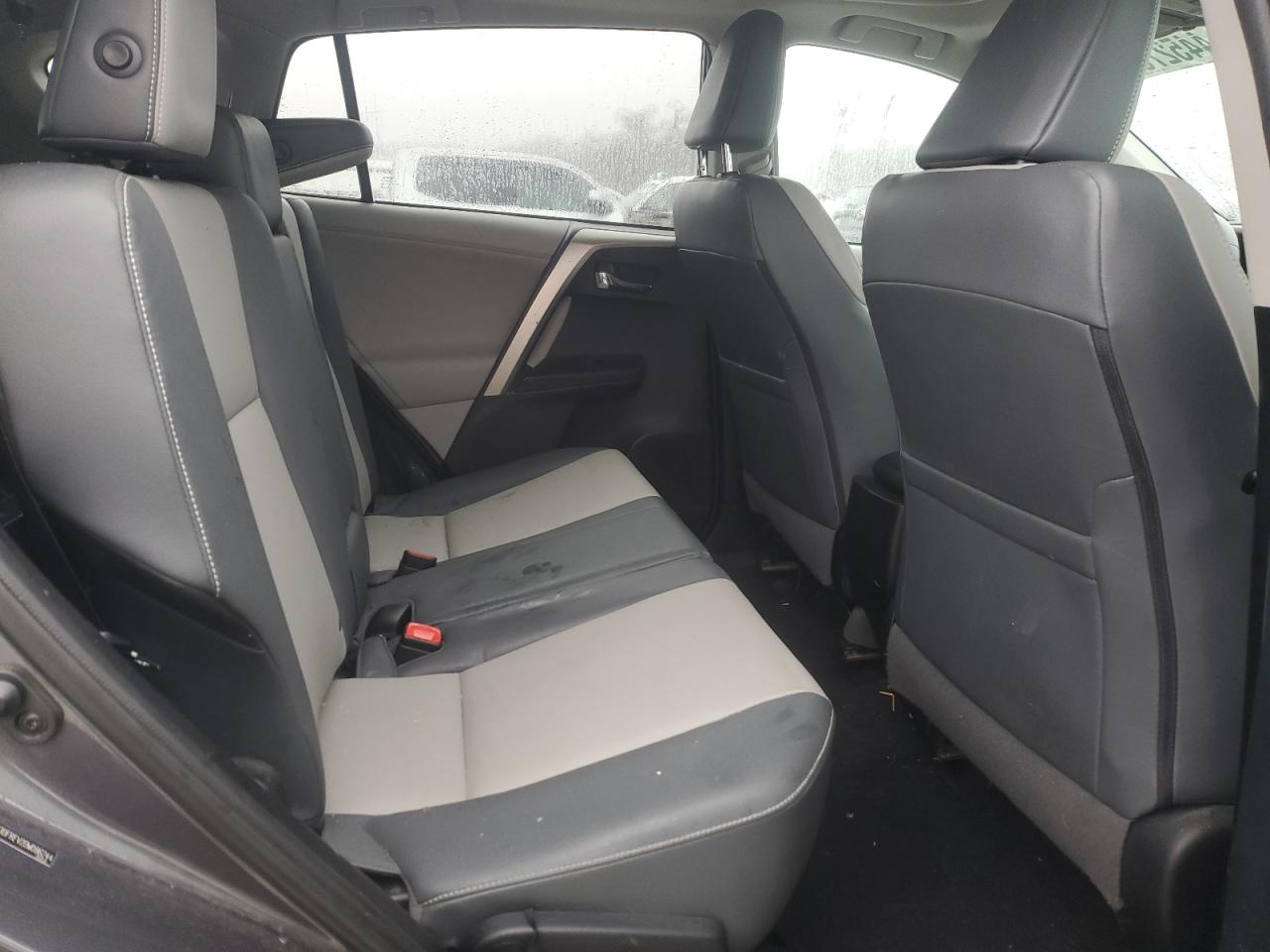 2013 Toyota RAV 4 - Image 11