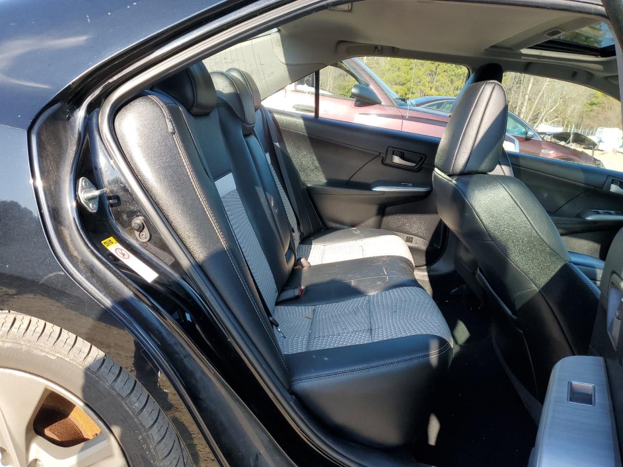 2012 Toyota Camry - Image 10