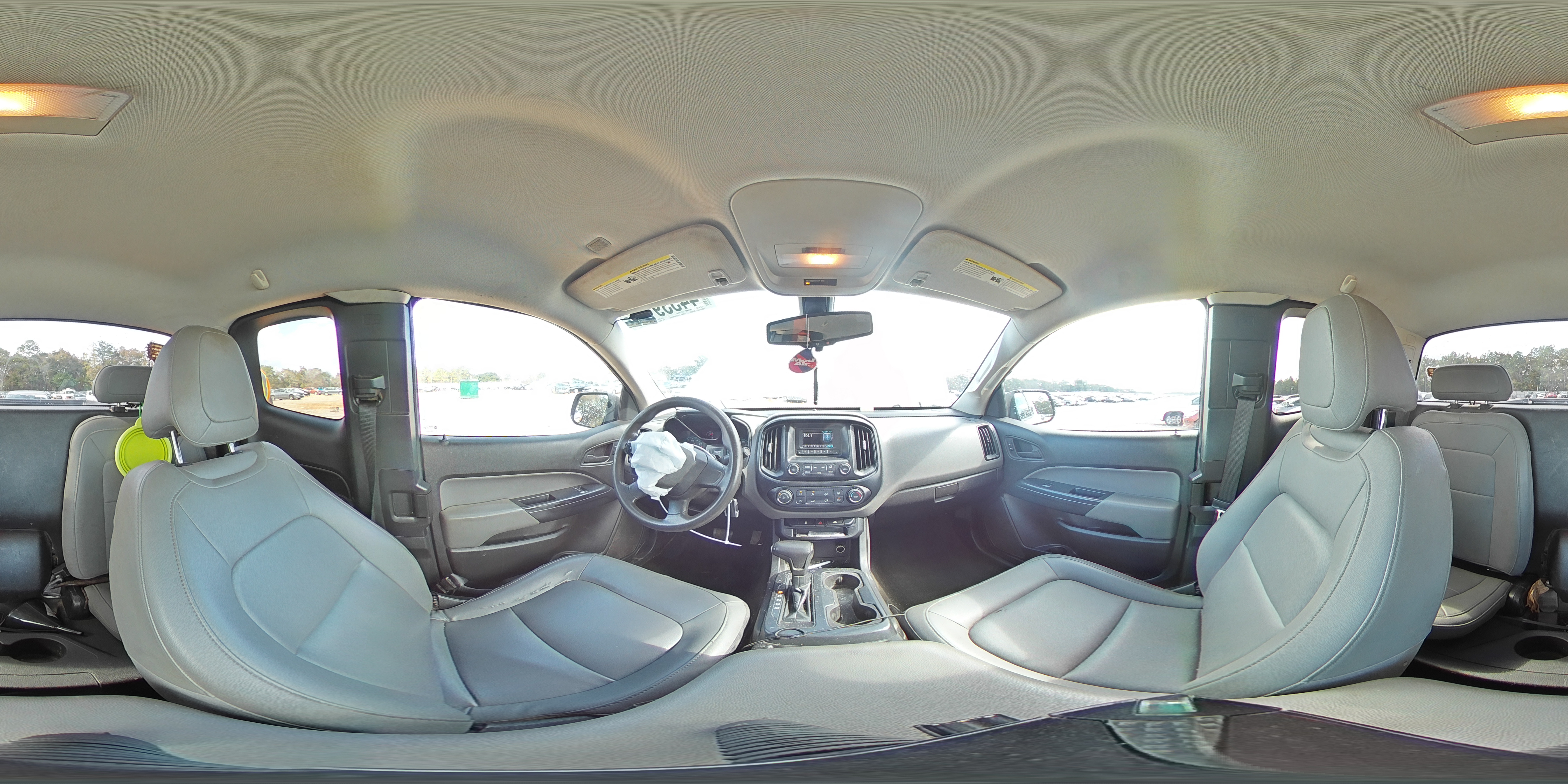 2015 Chevrolet Colorado - Image 13