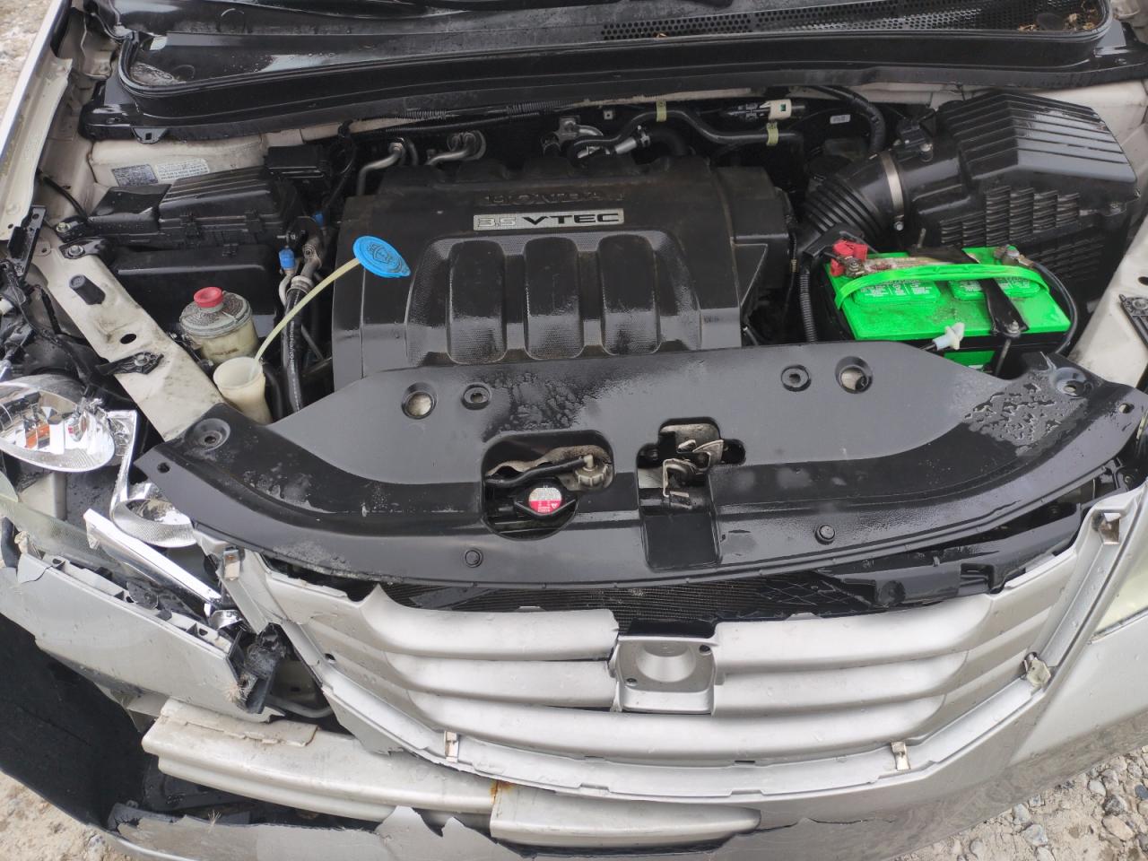2008 Honda Odyssey - Image 11