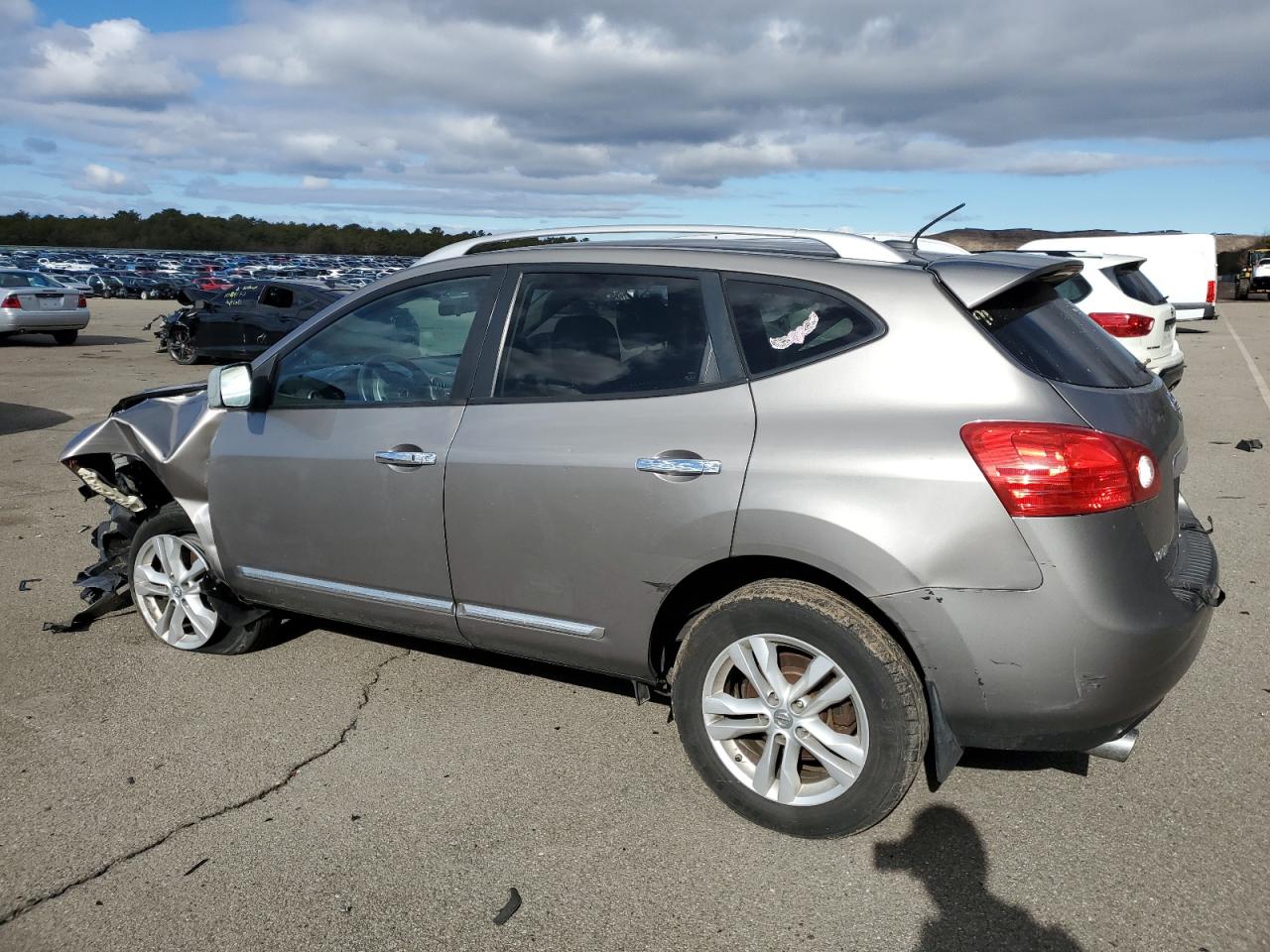 2012 Nissan Rogue - Image 2