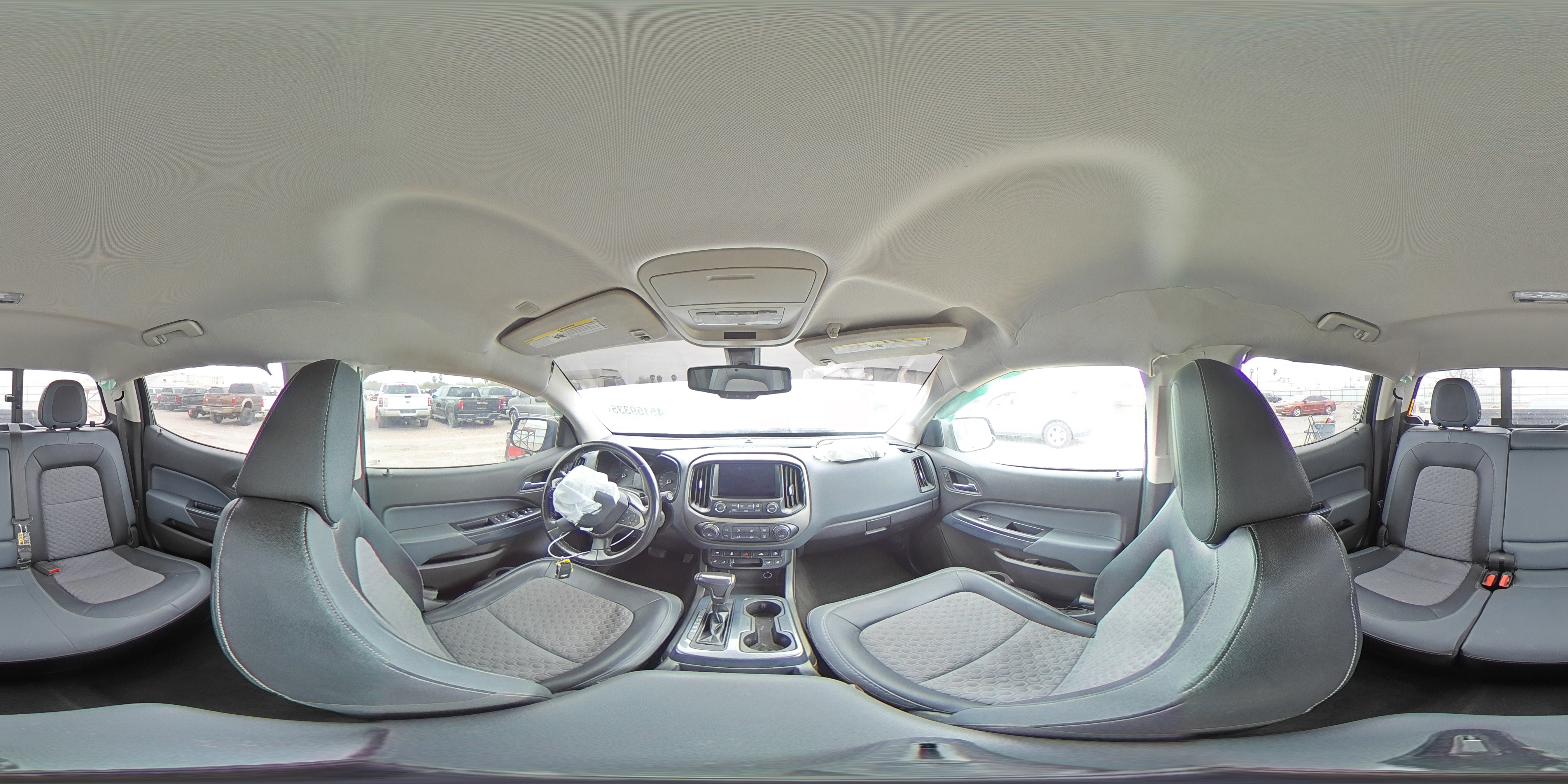2016 Chevrolet Colorado - Image 13