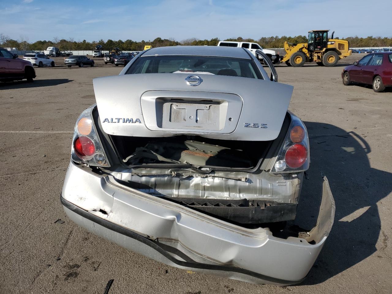 2002 Nissan Altima - Image 6