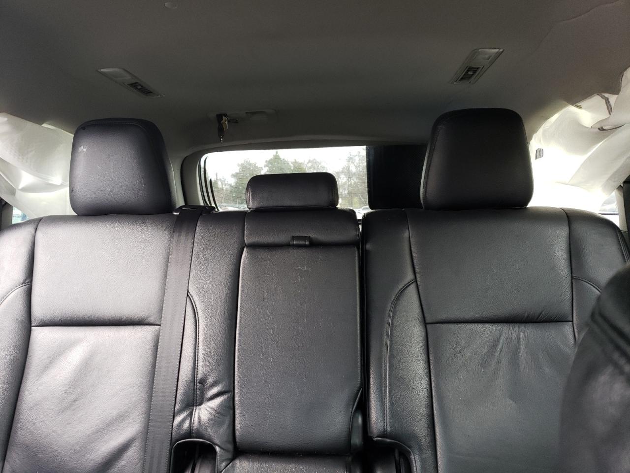 2019 Toyota Highlander - Image 10