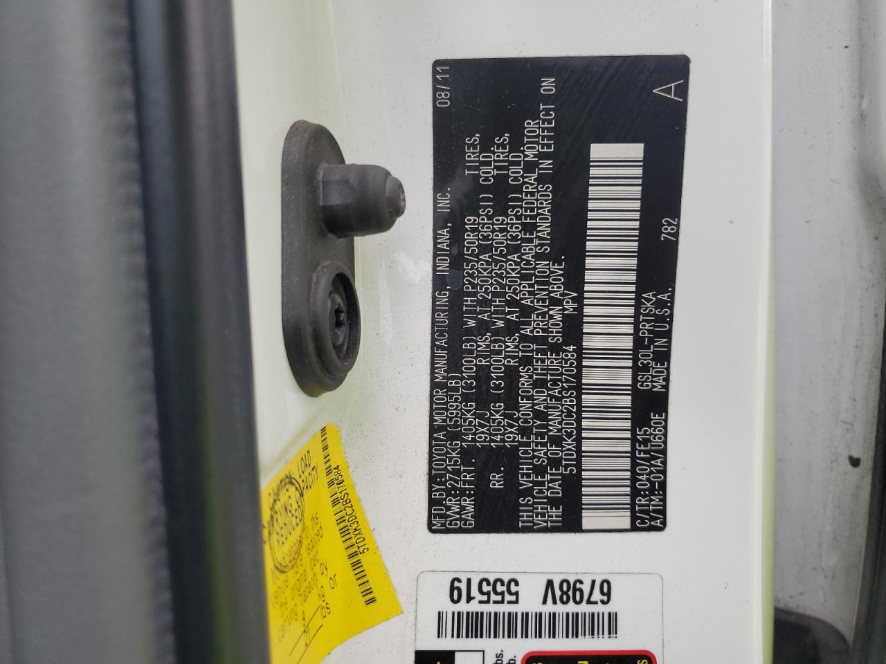 2011 Toyota Sienna - Image 16