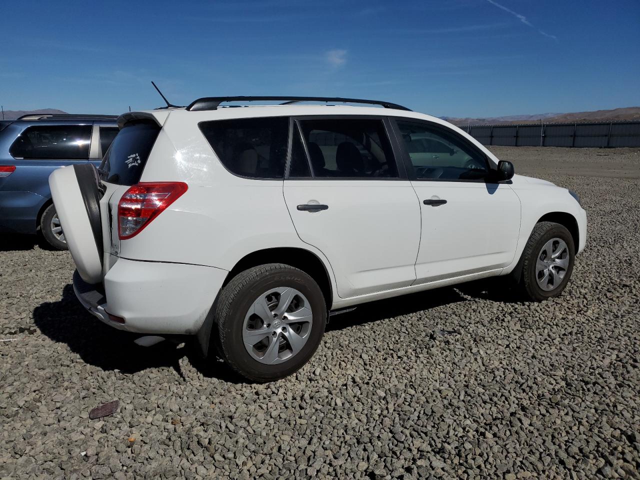 2012 Toyota RAV 4 - Image 3