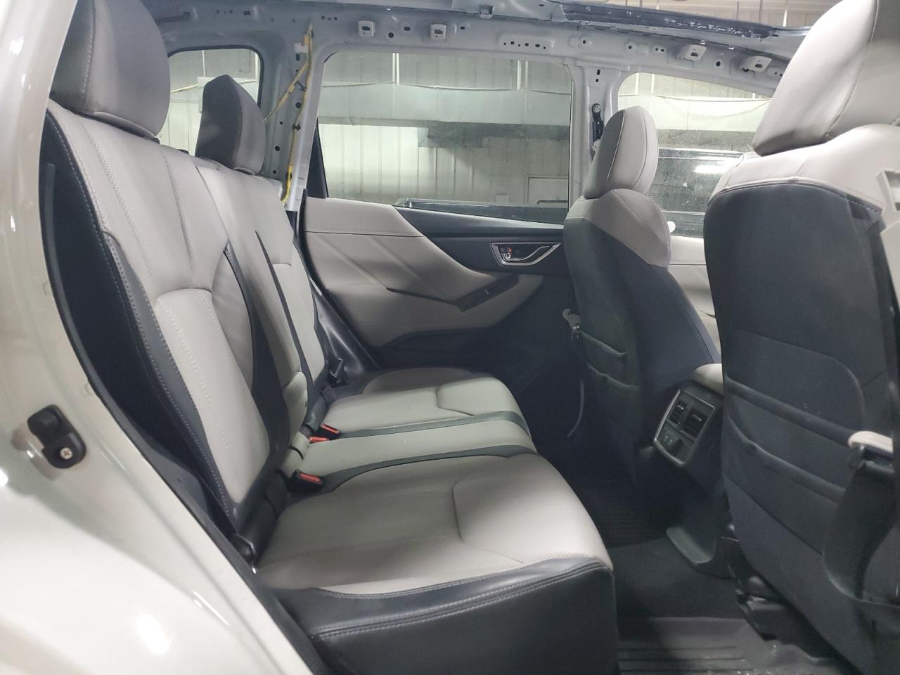 2020 Subaru Forester - Image 11