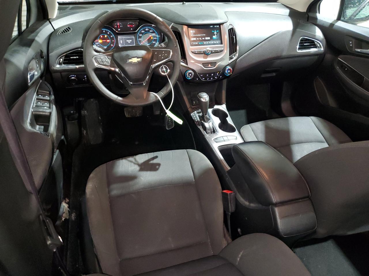 2016 Chevrolet Cruze - Image 8