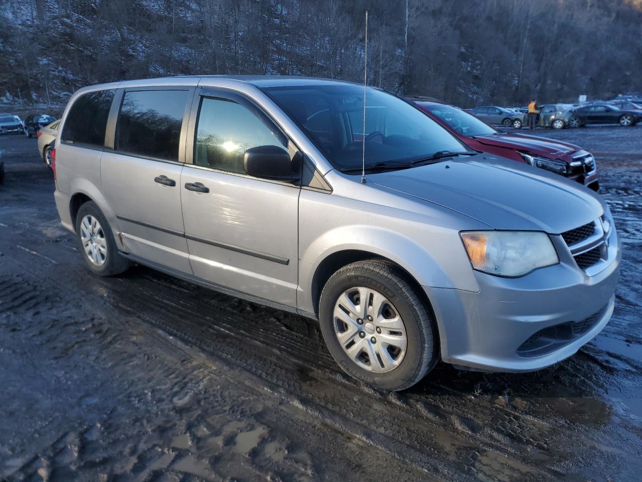 2014 Dodge Caravan - Image 4
