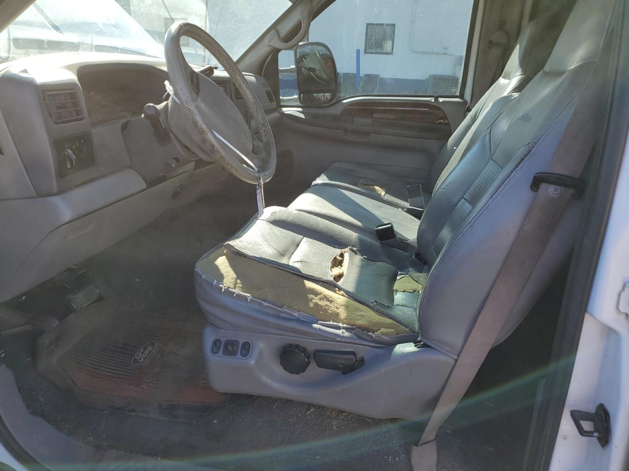 2001 Ford F250 - Image 7
