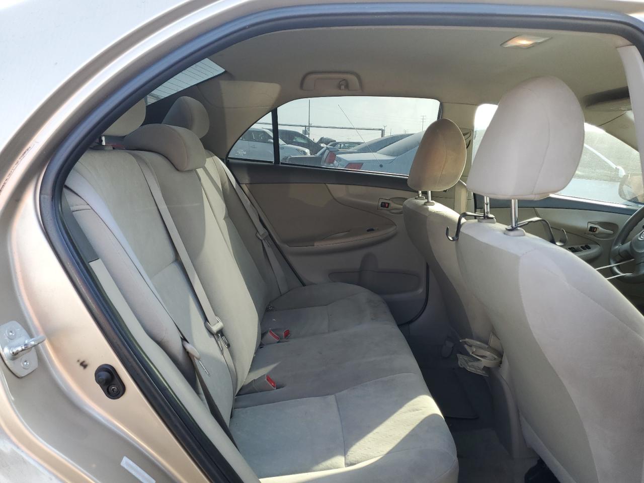 2009 Toyota Corolla - Image 10