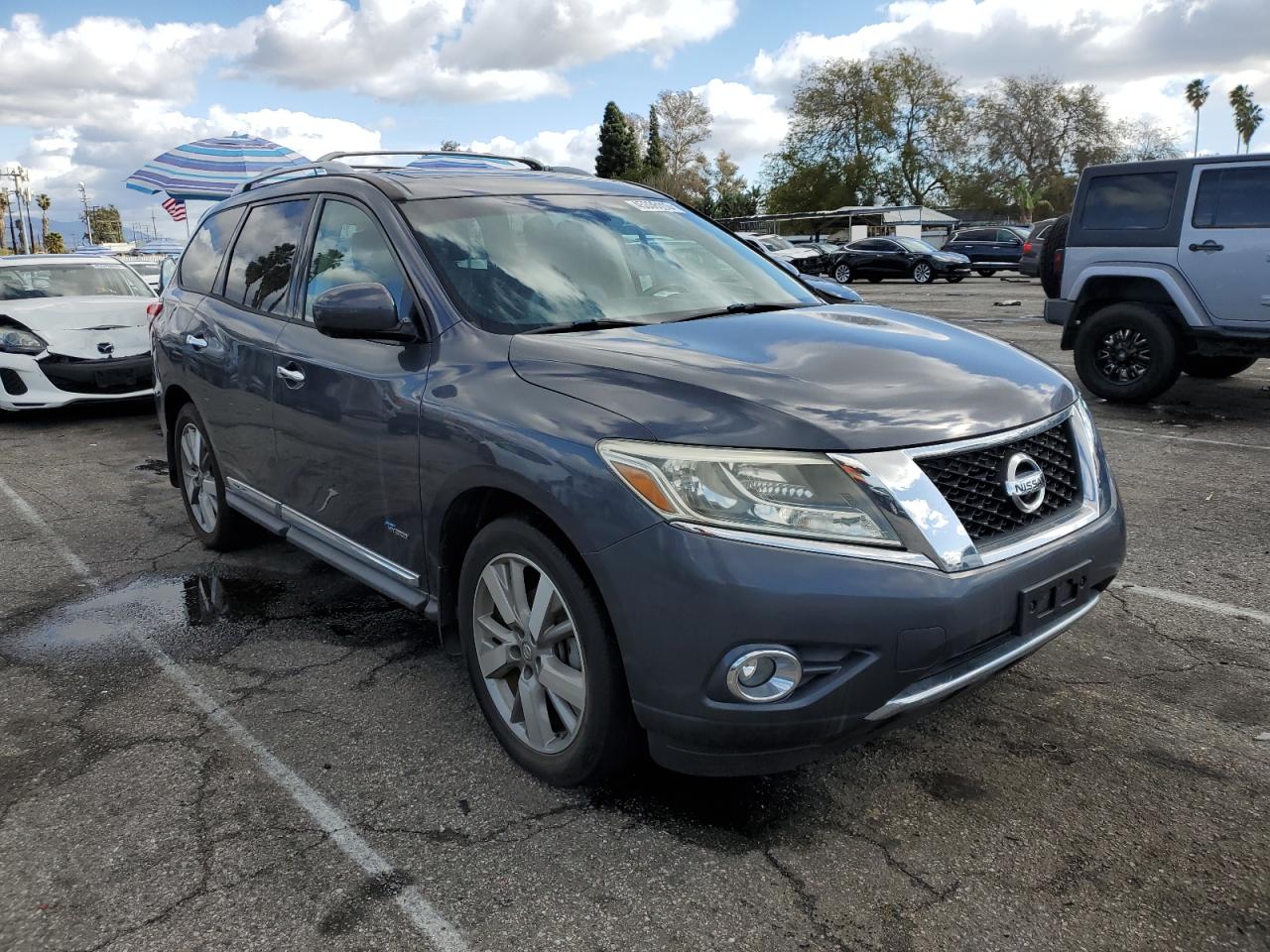 2014 Nissan Pathfinder - Image 4