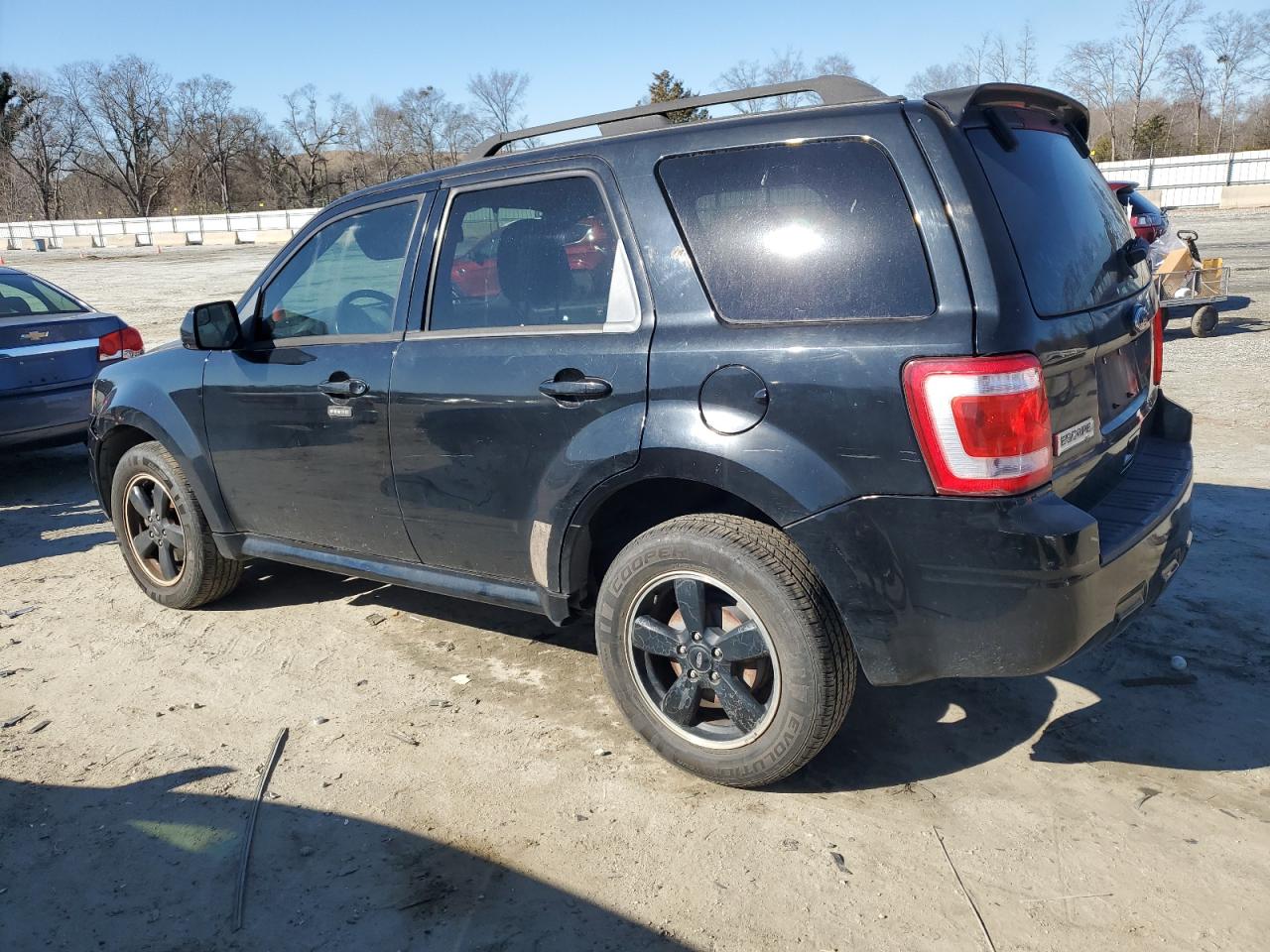 2010 Ford Escape - Image 2