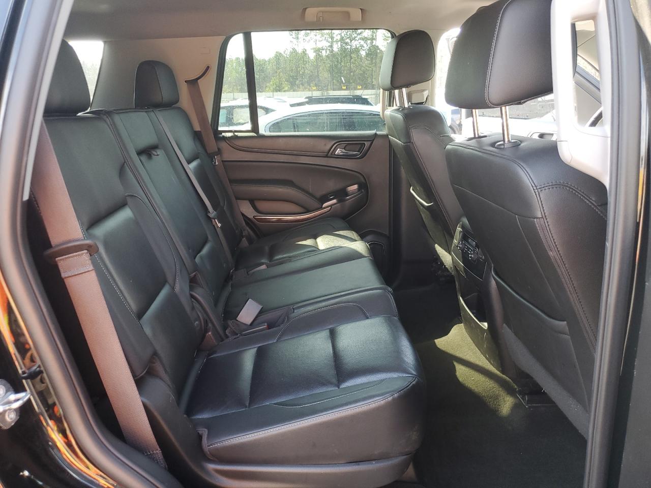 2017 GMC Yukon - Image 11