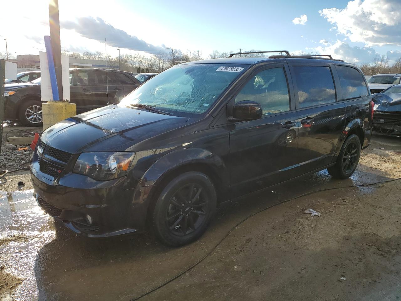 2019 Dodge Caravan - Image 1