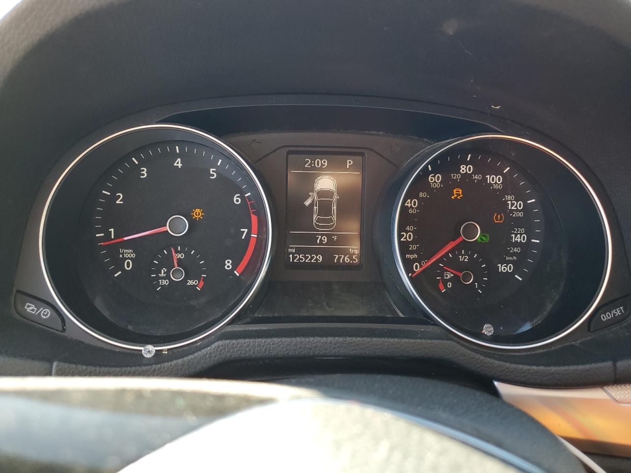 2016 Volkswagen Passat - Image 9