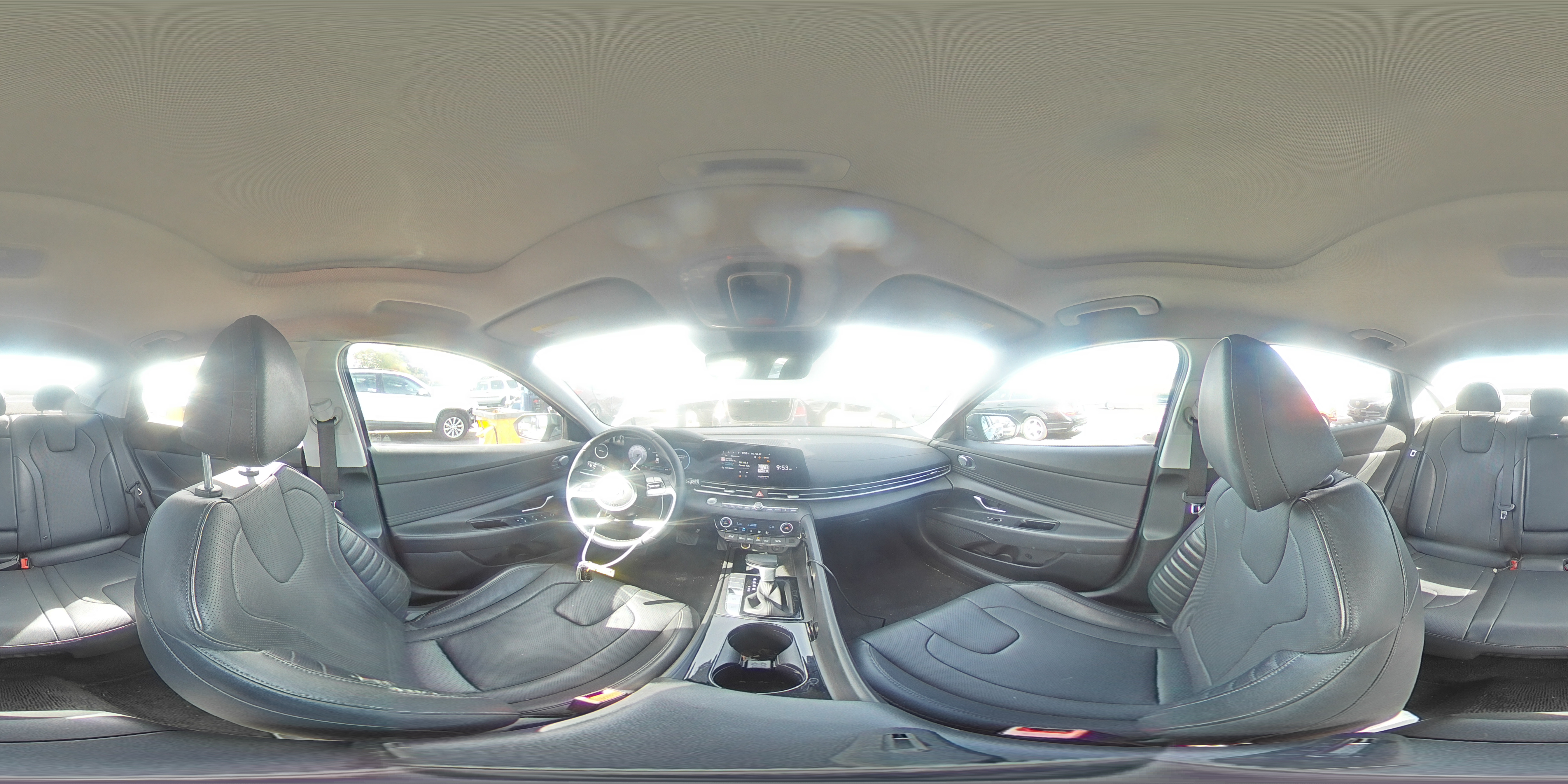 2023 Hyundai Elantra - Image 13
