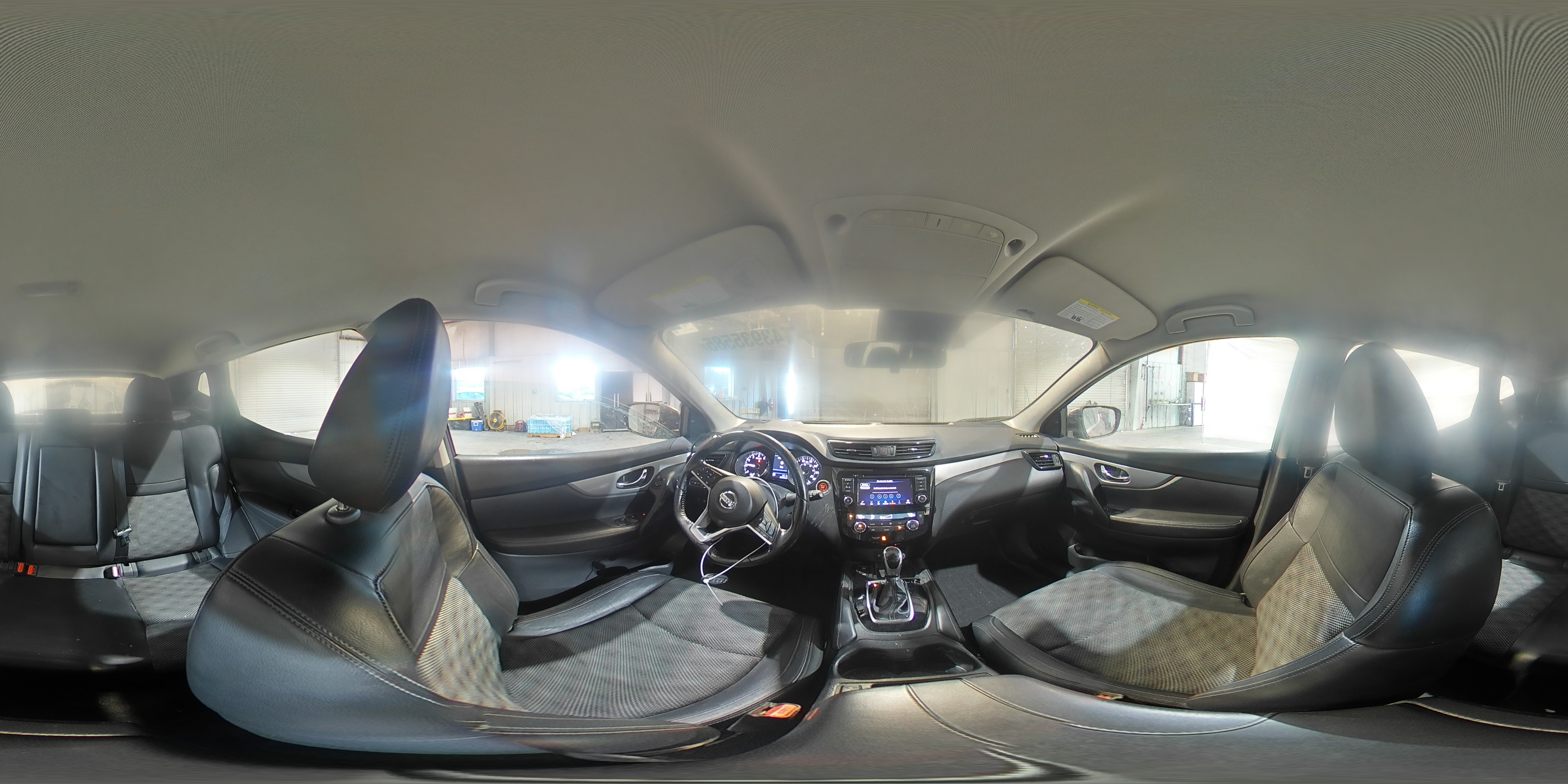2020 Nissan Rogue - Image 13