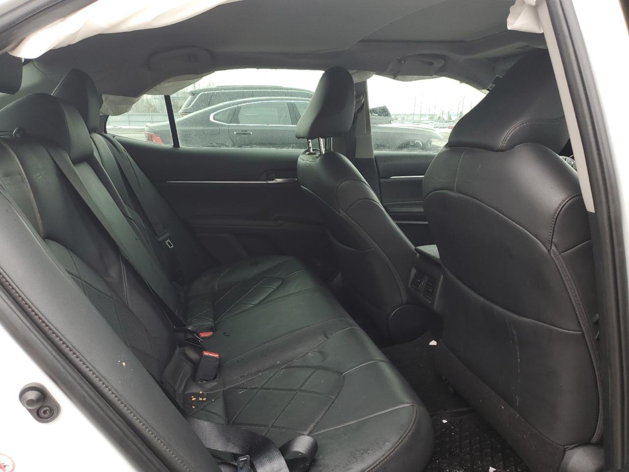 2018 Toyota Camry - Image 10