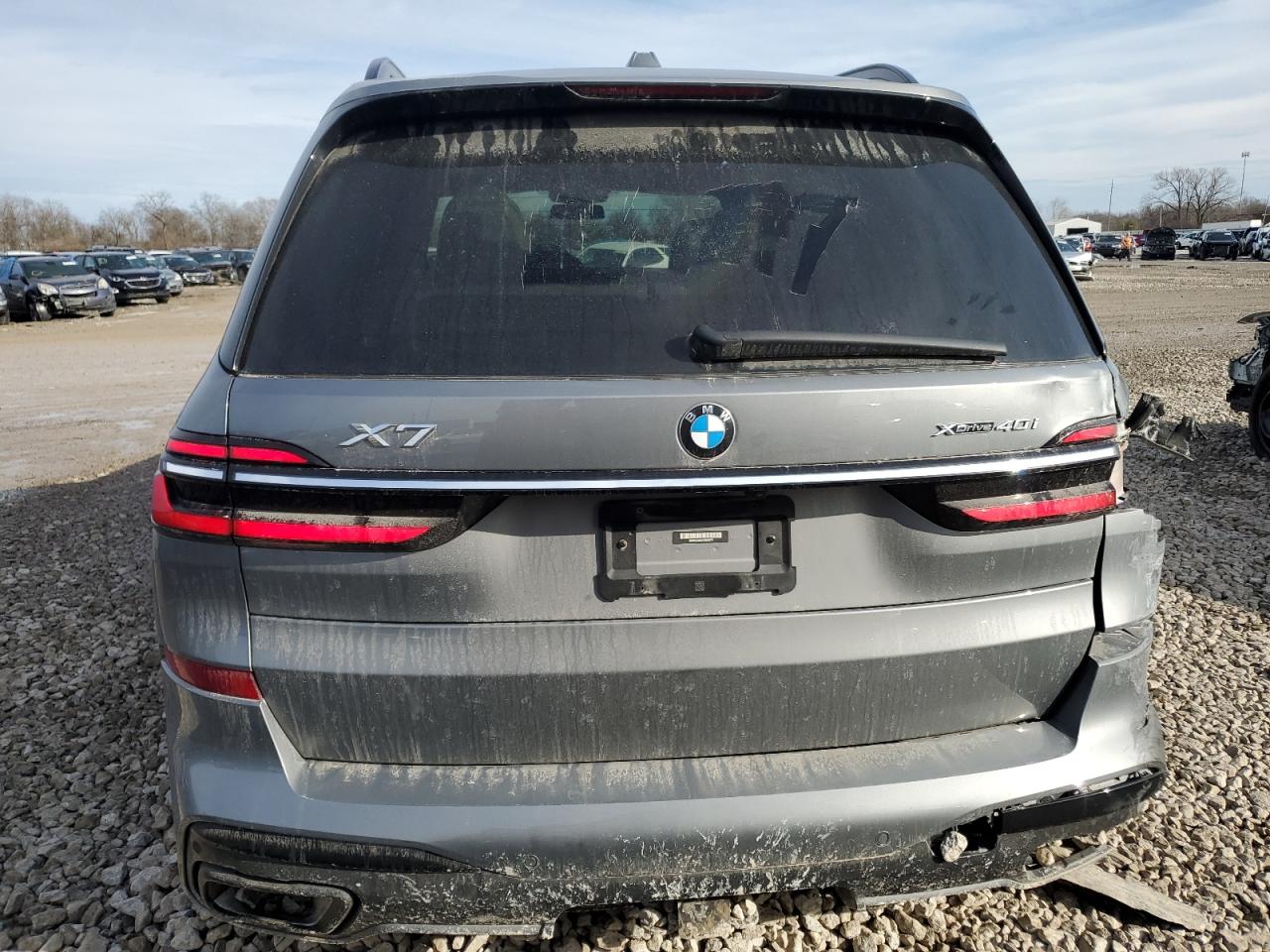 2023 BMW X7 - Image 6