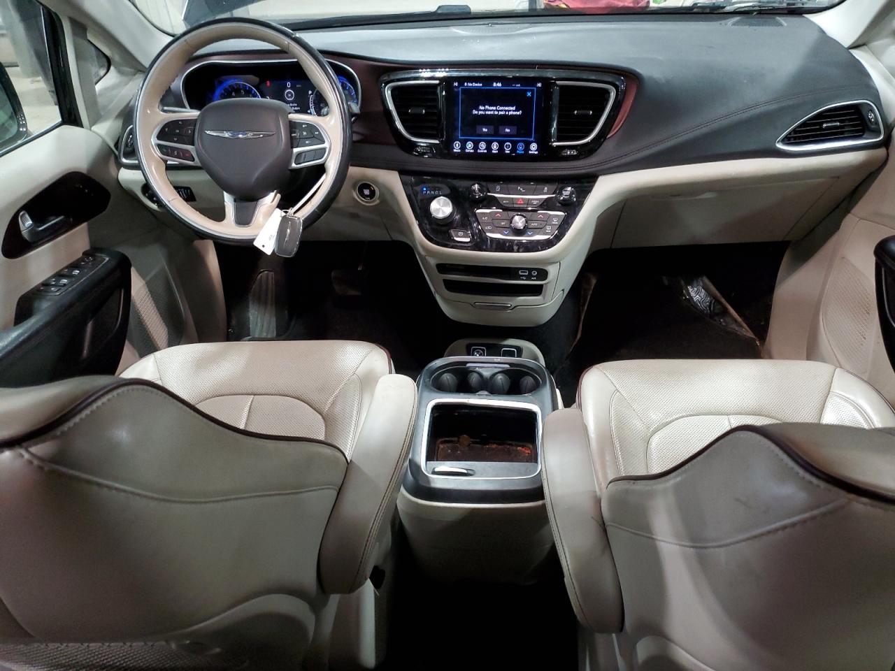 2020 Chrysler Pacifica - Image 8