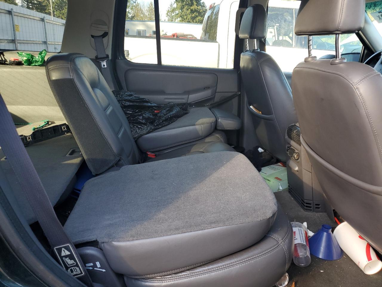 2002 Ford Explorer - Image 11