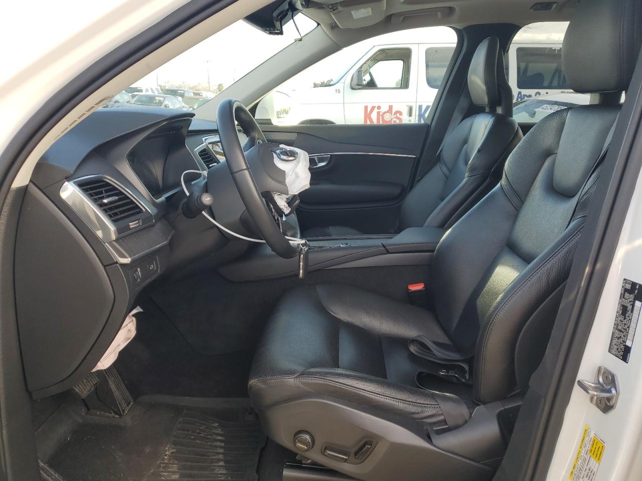 2020 Volvo XC90 - Image 7