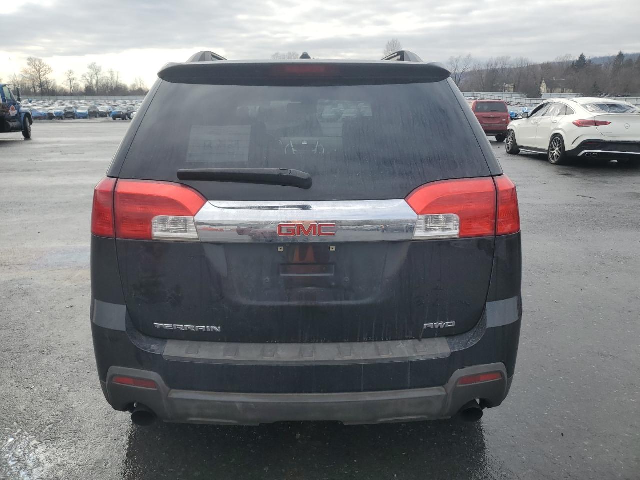 2010 GMC Terrain - Image 6