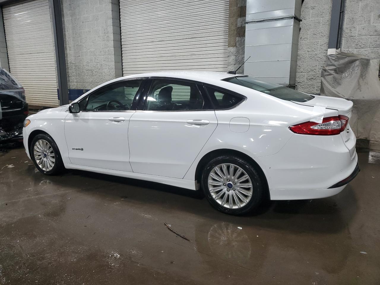 2014 Ford Fusion - Image 2