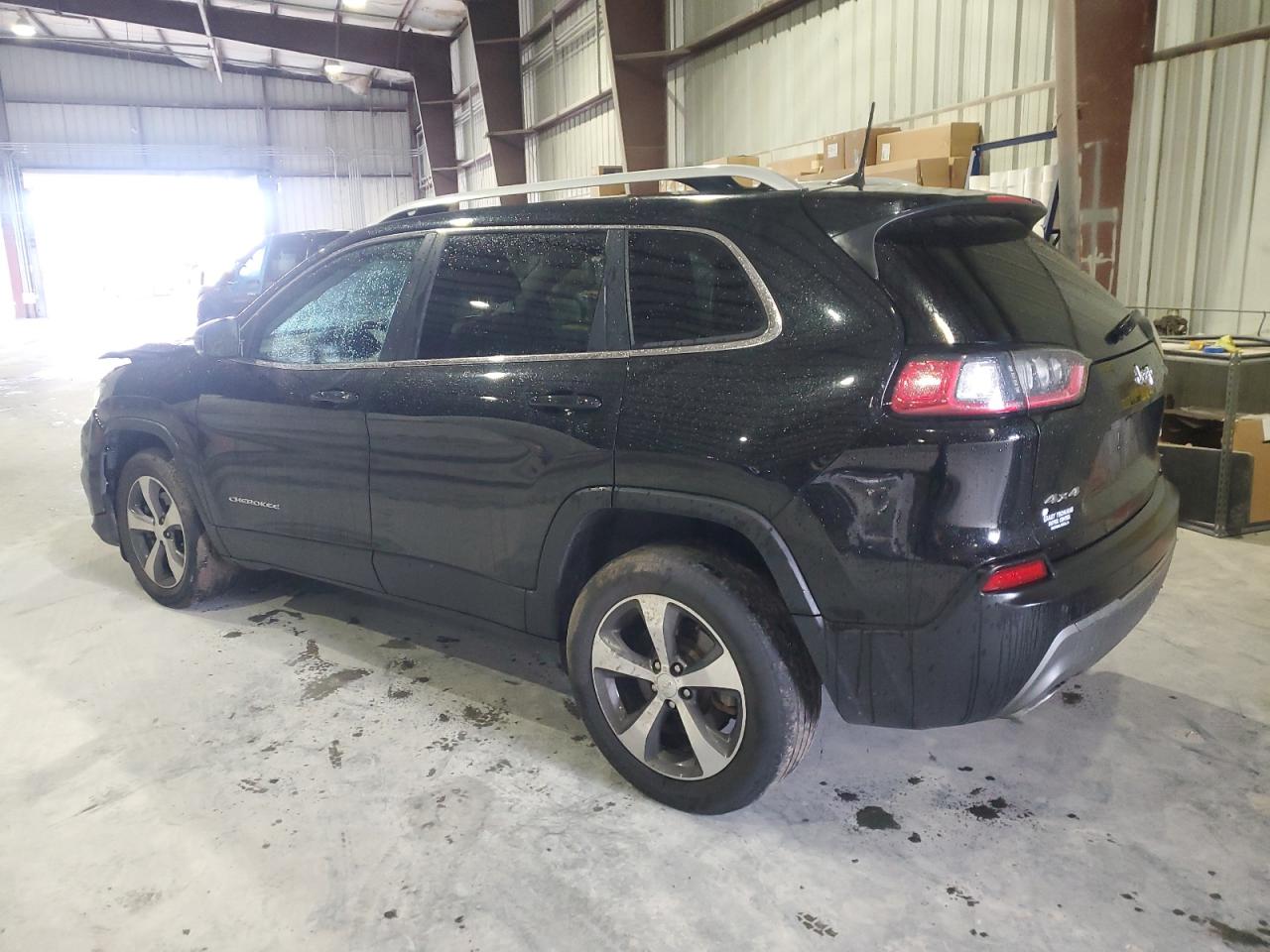 2019 Jeep Grand Cherokee - Image 2