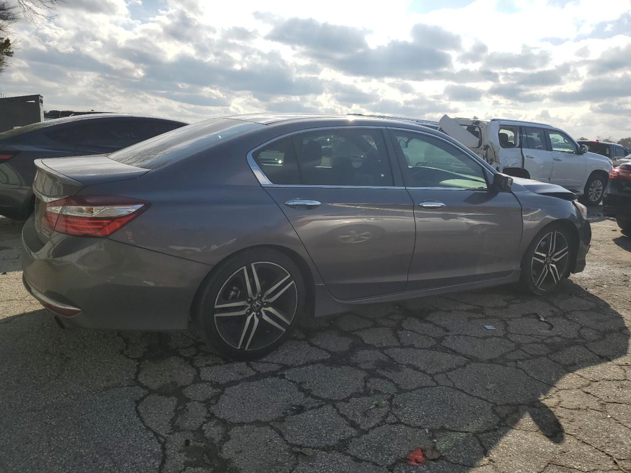 2017 Honda Accord - Image 3