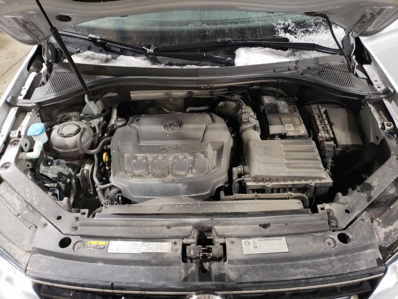 2018 Volkswagen Tiguan - Image 12