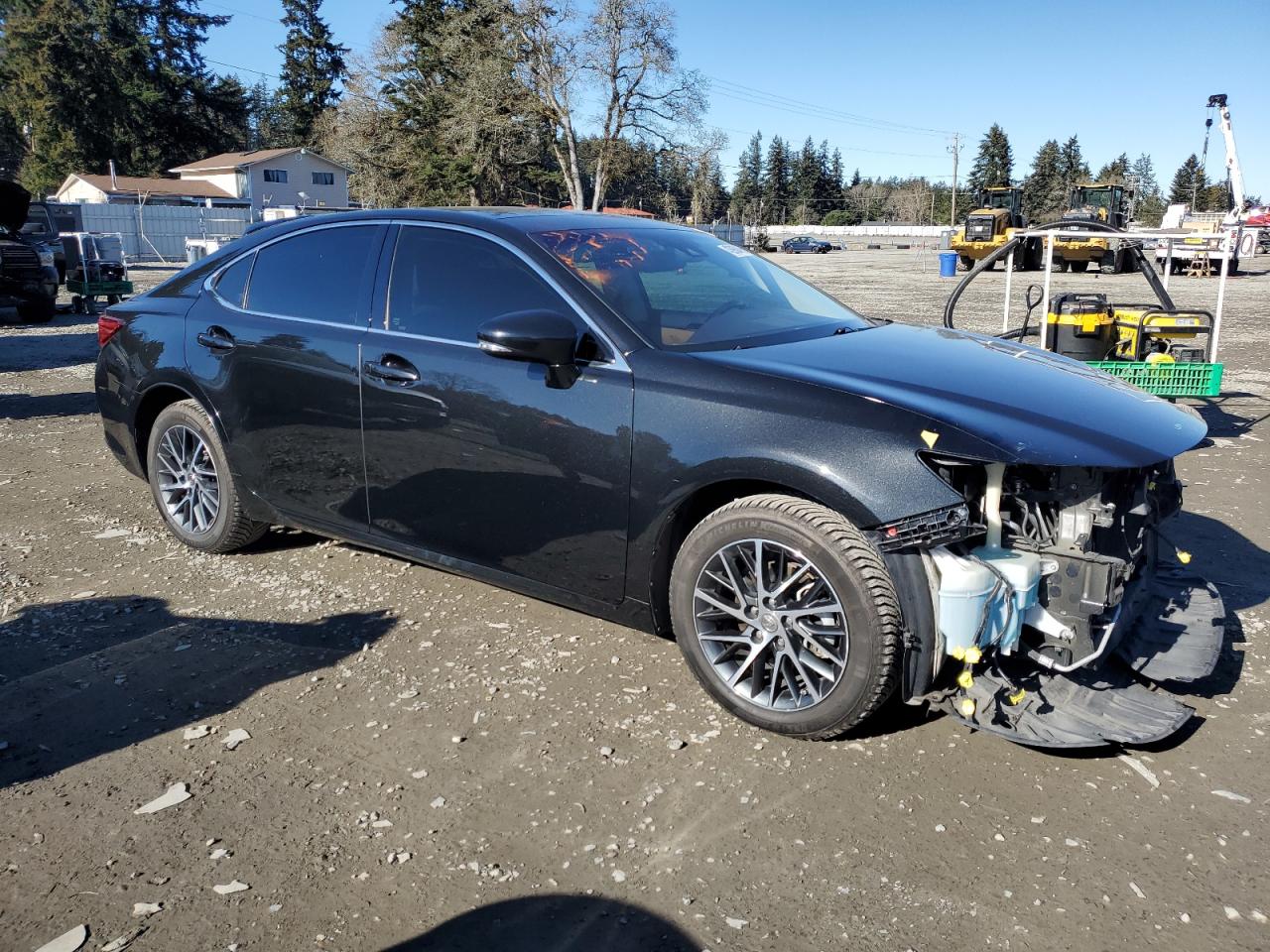 2017 Lexus ES - Image 4