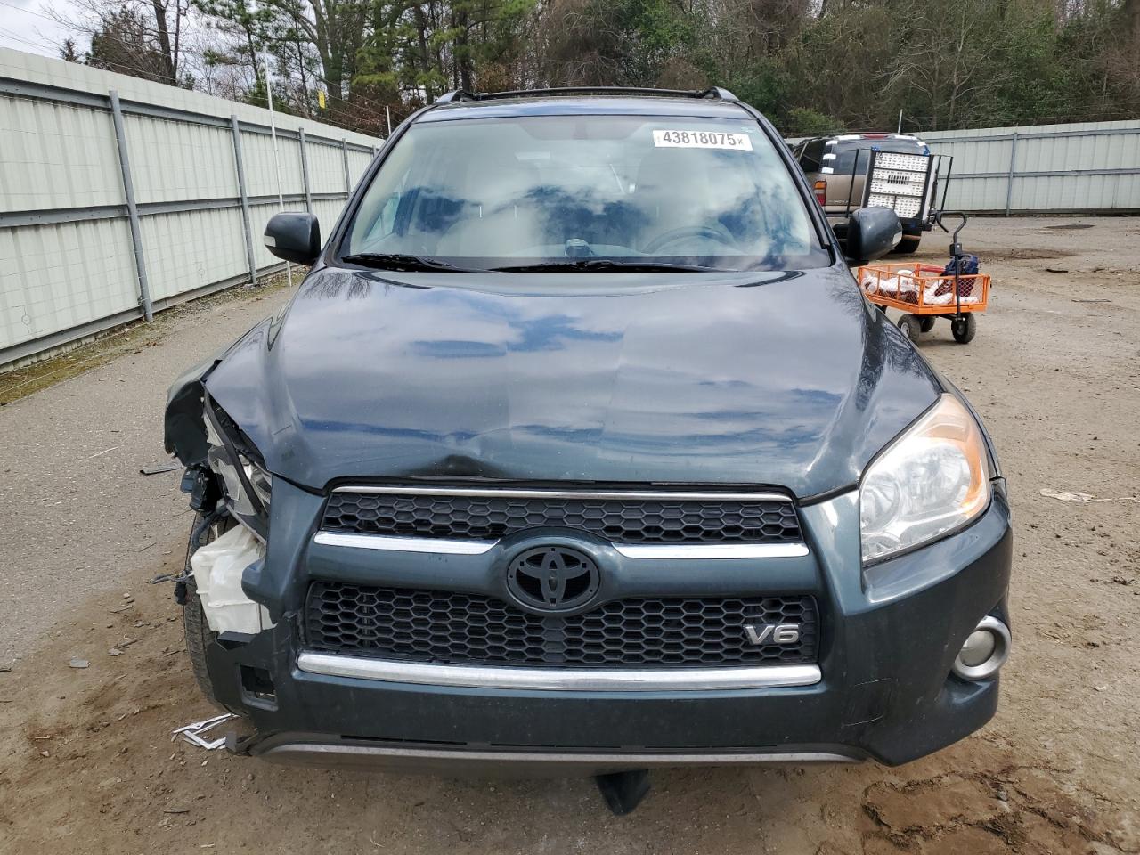 2011 Toyota RAV 4 - Image 5