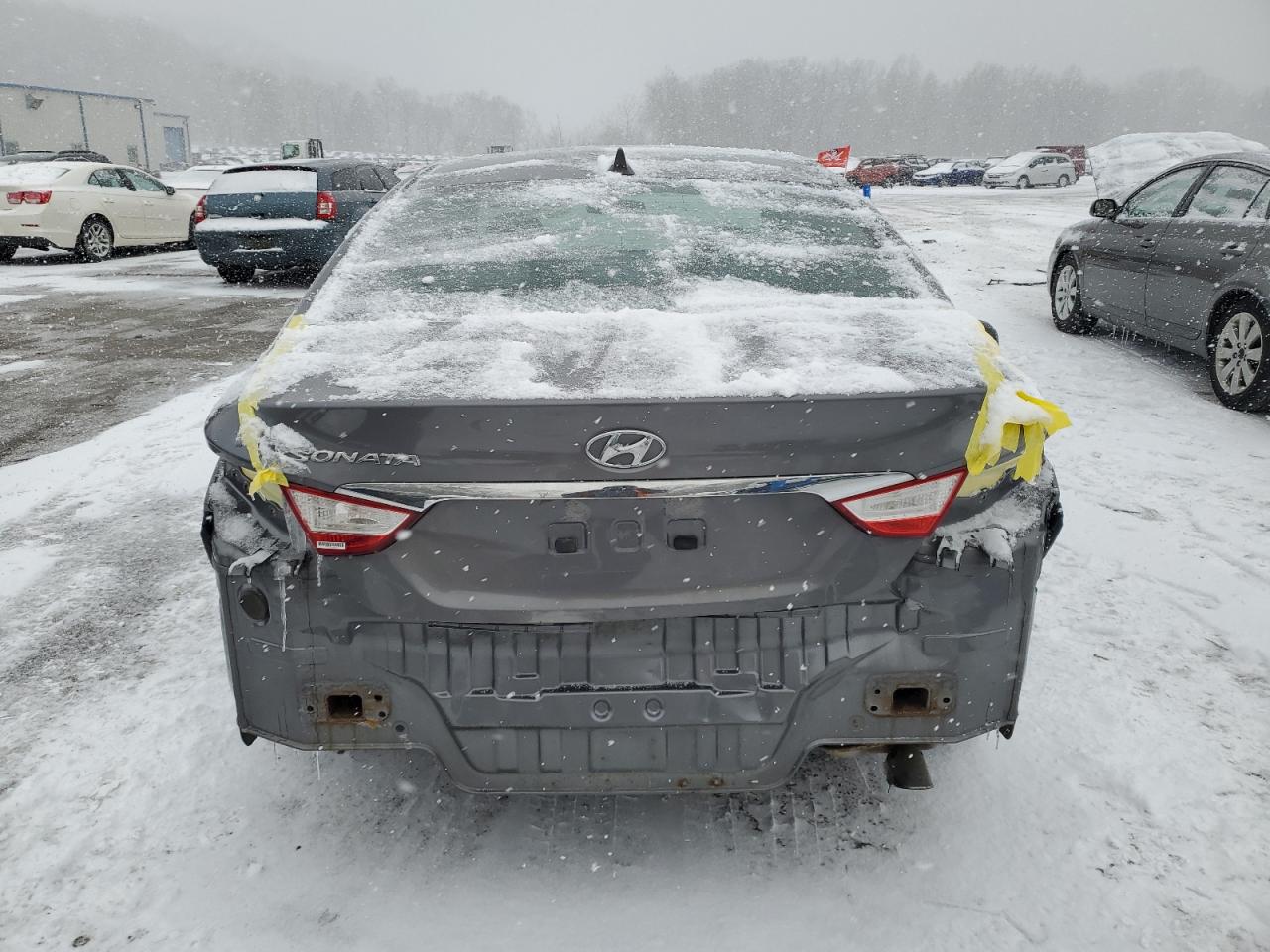 2011 Hyundai Sonata - Image 6