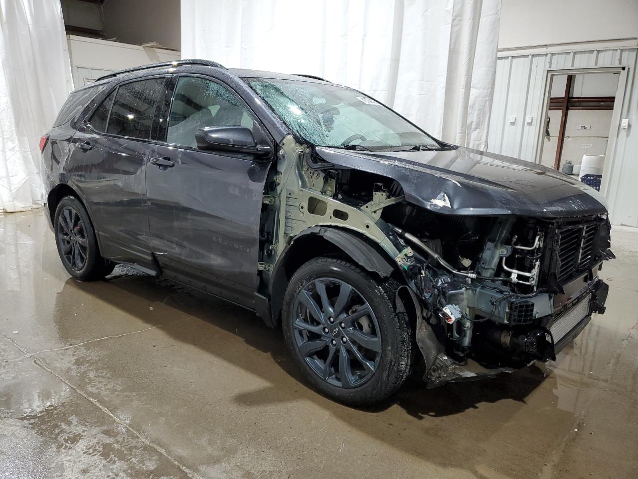 2022 Chevrolet Equinox - Image 4