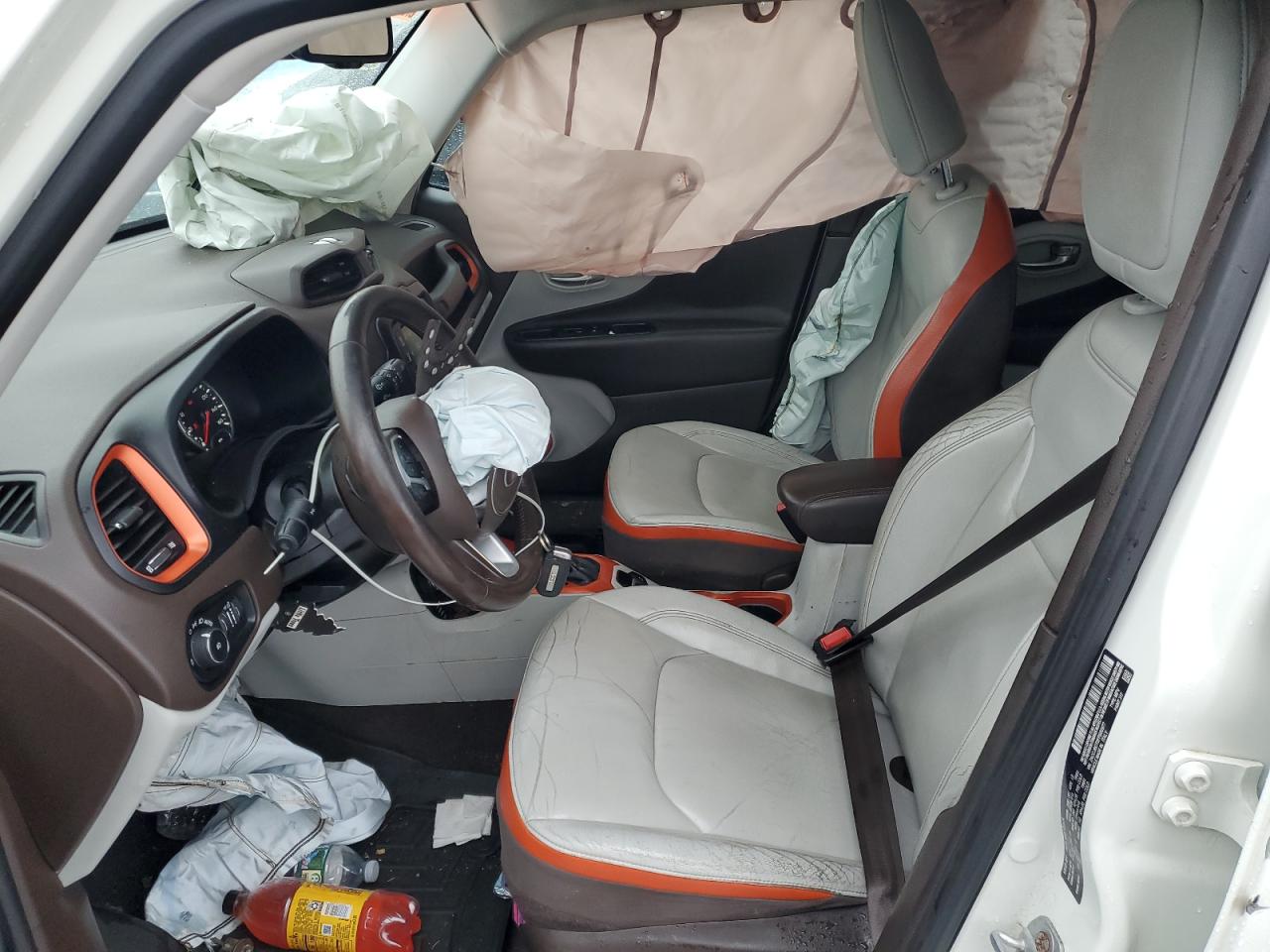 2015 Jeep Renegade - Image 7