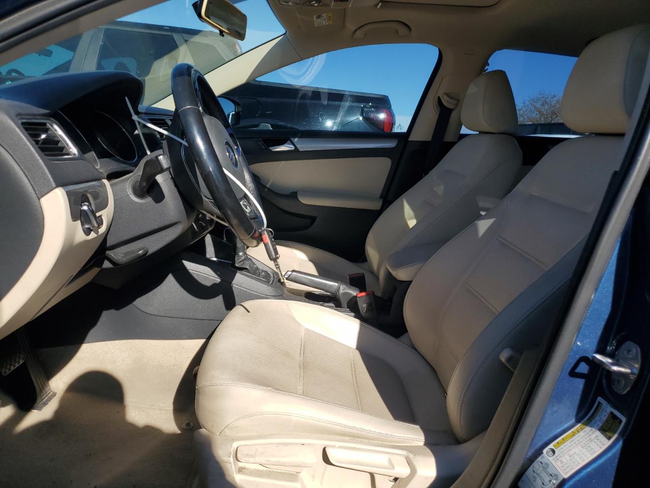 2016 Volkswagen Jetta - Image 7