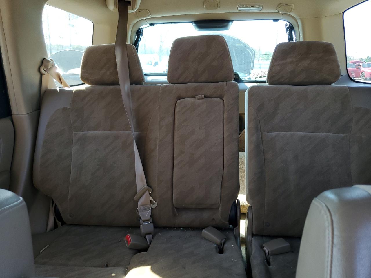 2004 Honda CR-V - Image 10
