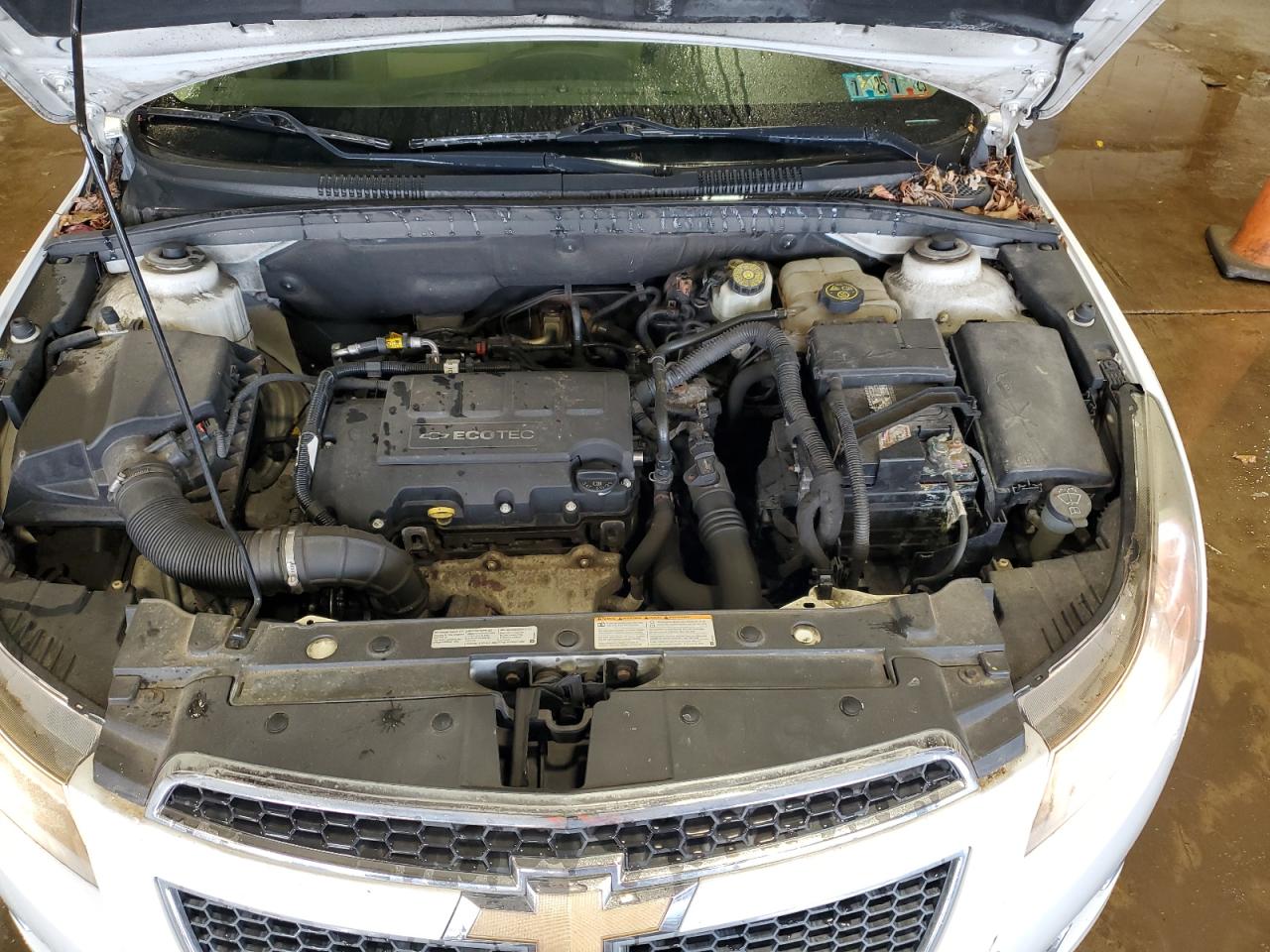 2012 Chevrolet Cruze - Image 11